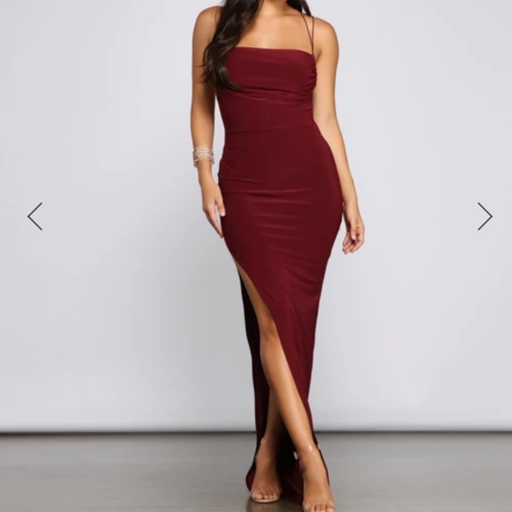 NWT Windsor Formal High-Slit Dress